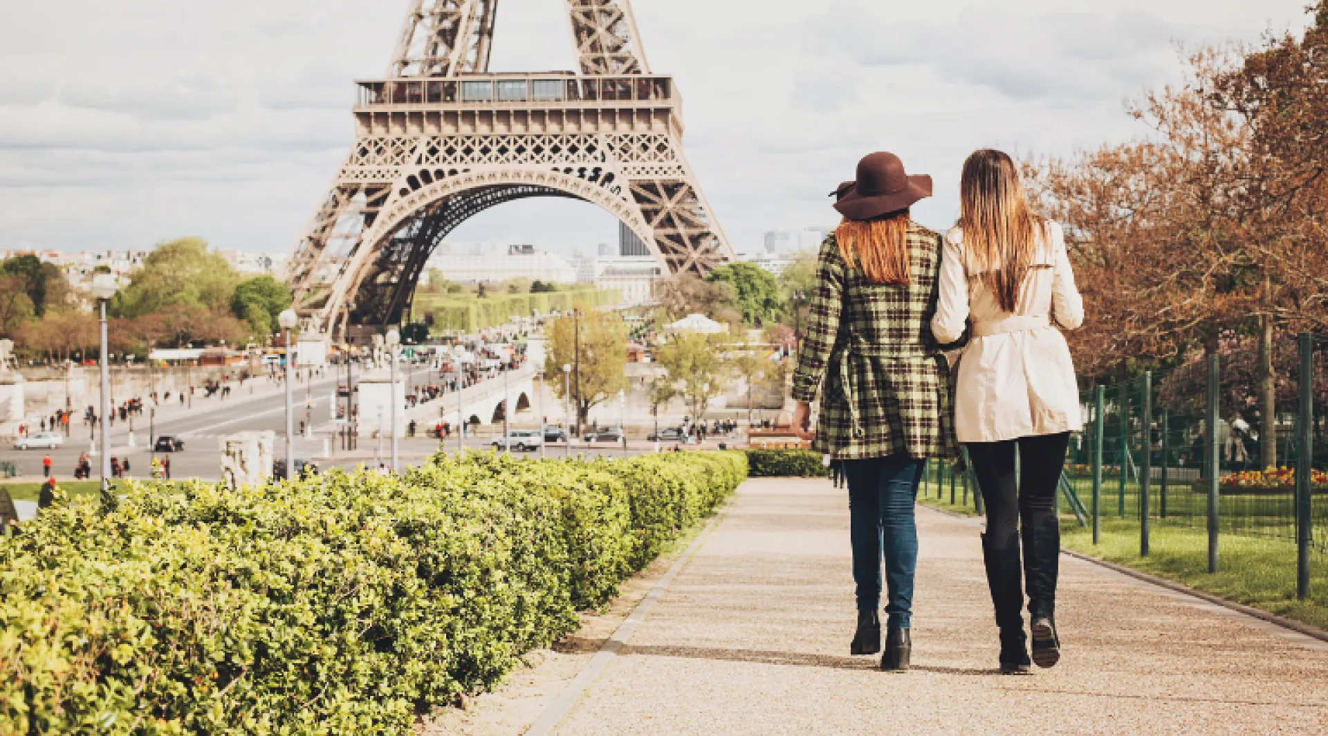 Walks in Paris GGE