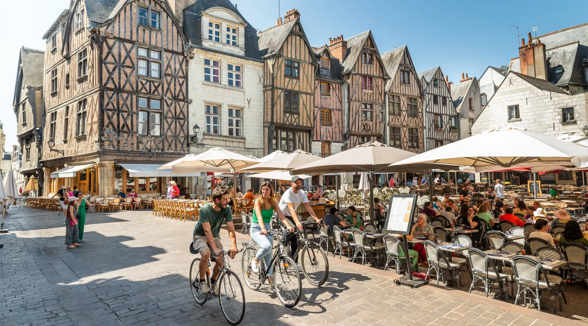 Campuses in Tours