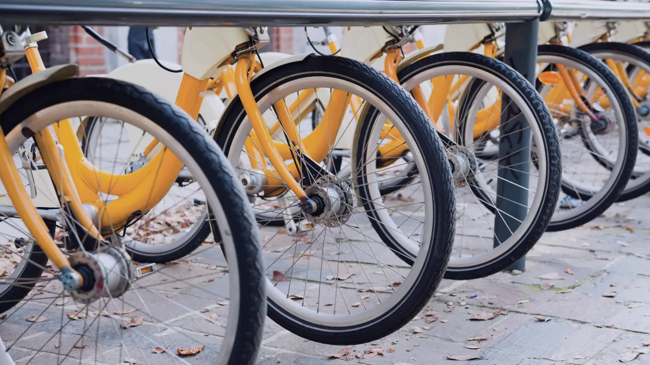 Bycicles transportation Bordeaux GGE