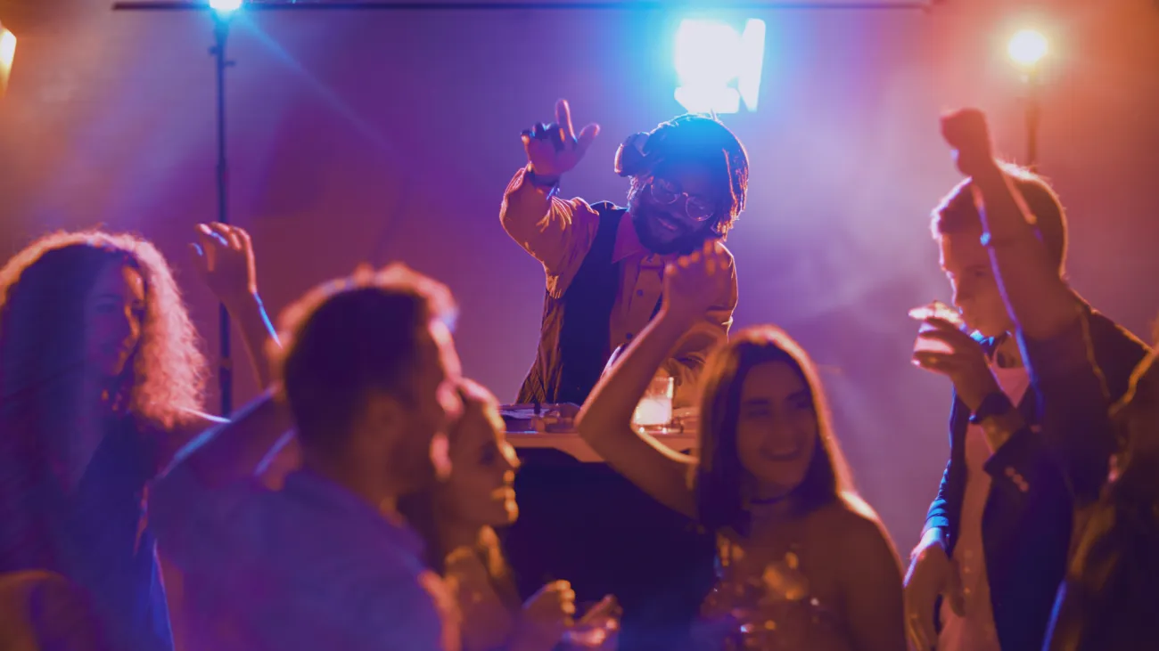 entertainment GGE entertainment GGE